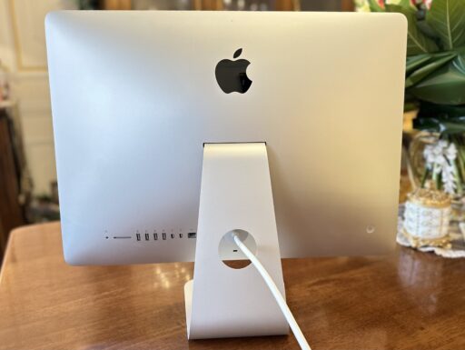 Apple iMac 21,5” (late 2015) Intel i5 dual-core.