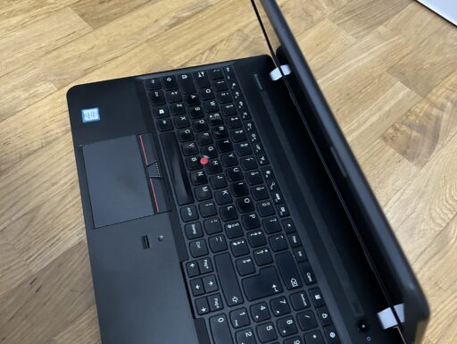 Notebook i5 SSD e Win11