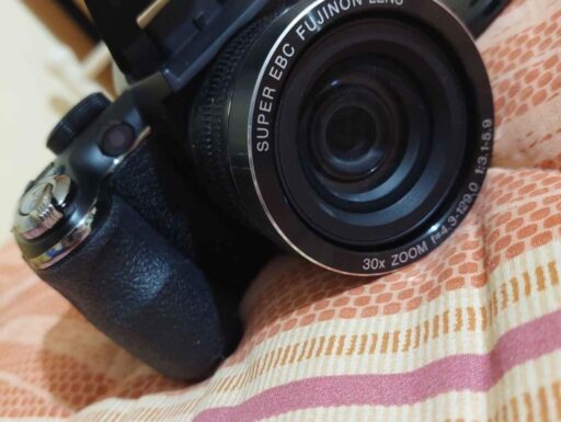 Fotocamera Fujifilm nera