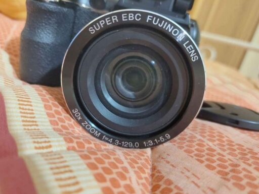 Fotocamera Fujifilm nera
