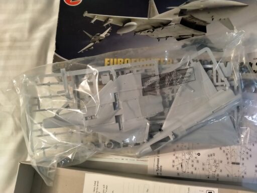 Airfix – Eurofighter Typhoon F. MK. 2 – Usato n A04036