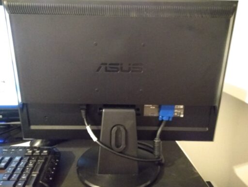 Monitor Asus 21″