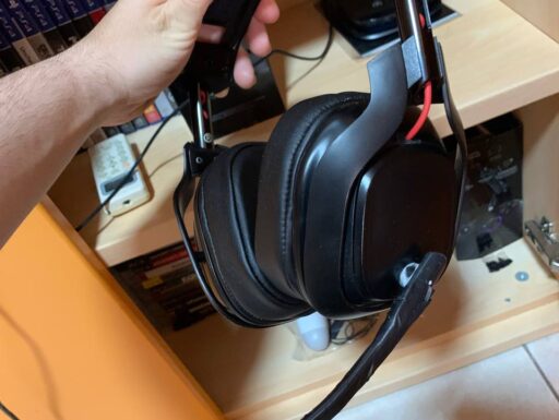 PS4 PRO+Controller+Gioco+Cuffie