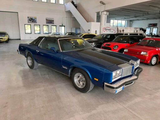 Oldsmobile Cutlass Salon 1976