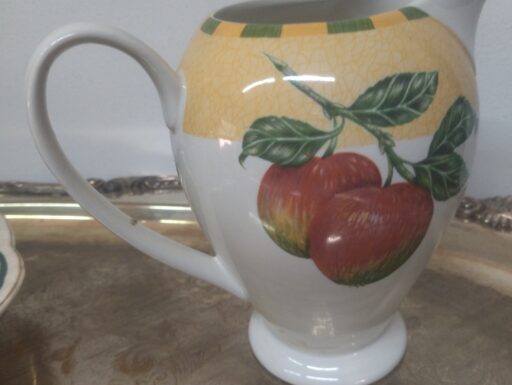 Set in maiolica inglese