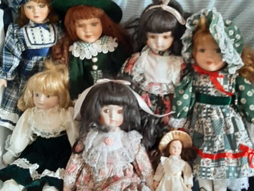 Bambole in porcellana