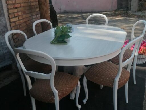 Tavolo tondo allungabile e 6 sedie