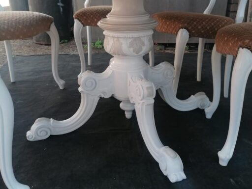 Tavolo tondo allungabile e 6 sedie