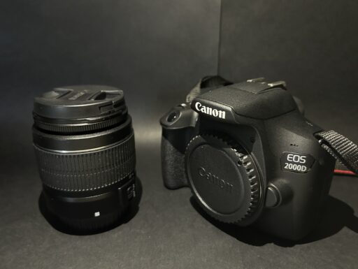 Canon EOS 2000D + obiettivo 18-55mm
