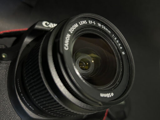 Canon EOS 2000D + obiettivo 18-55mm