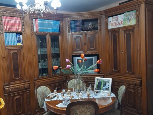 Sala da pranzo completa