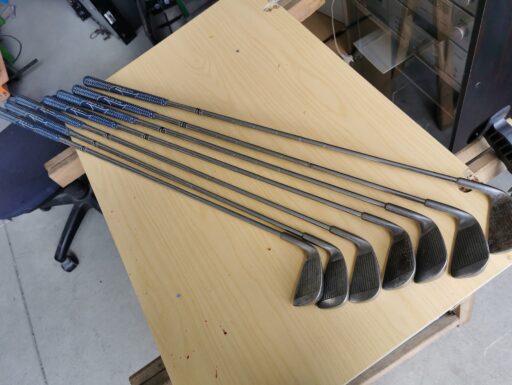 Sacca e set ferri da golf