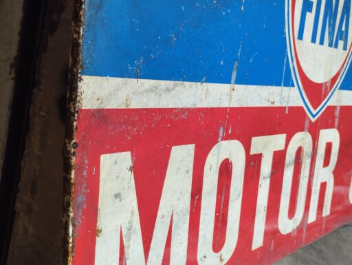 Insegna FINA motor oil