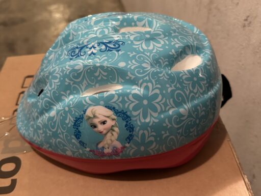 Bicicletta + casco + monopattino frozen