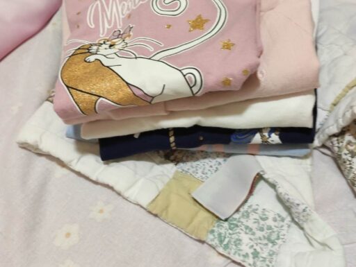 Vestiti bimba usati ma tenuti bene 18/24 24/30