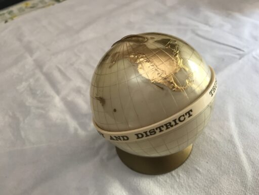 Mappamondo/salvadenaio banca americana anni 60
