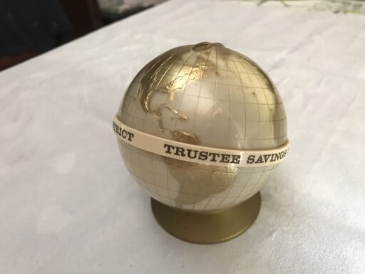 Mappamondo/salvadenaio banca americana anni 60
