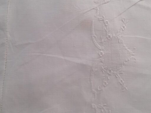 4 asciugamani di lino ricamate a mano