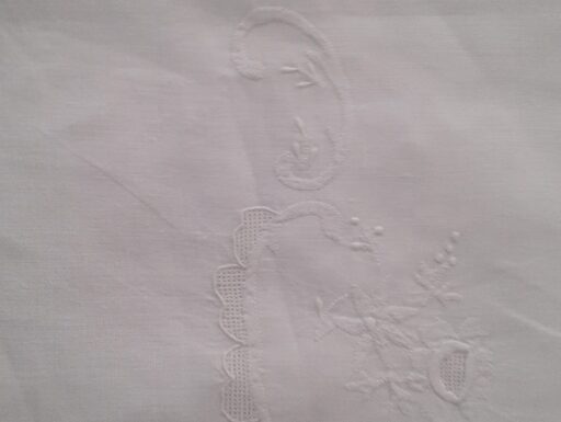 4 asciugamani di lino ricamate a mano