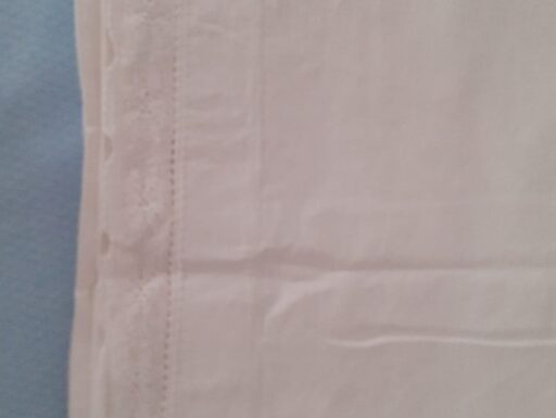 2 lenzuola di puro cotone 100 % sopra con federe +6 sotto