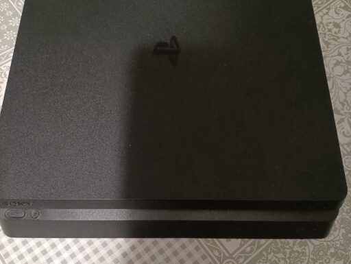 PlayStation 4 Slim