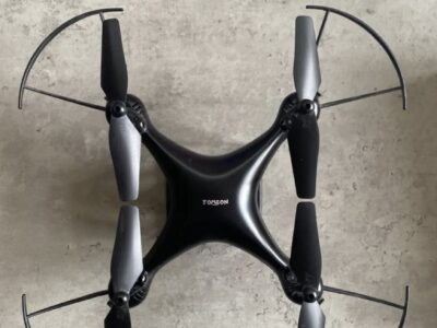 Drone con fotocamera