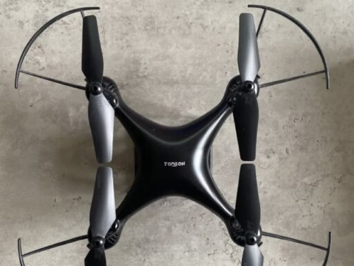 Drone con fotocamera