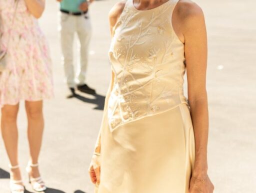 Vestito da sposa colore oro champagne