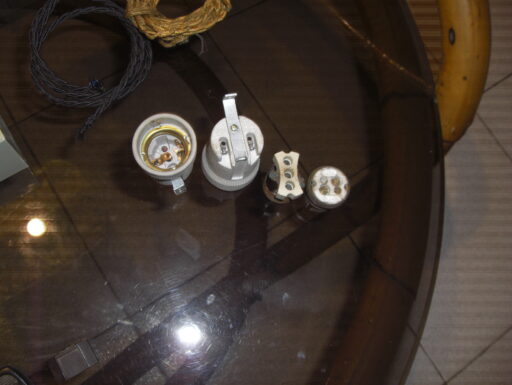 Elettrico materiale mercatino lotto di 22 pezzi