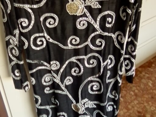 Abito da sera Trussardi, ricamato a mano con perle