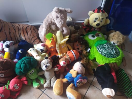 lotto 40 peluche varie misure