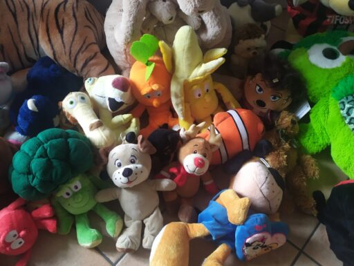 lotto 40 peluche varie misure