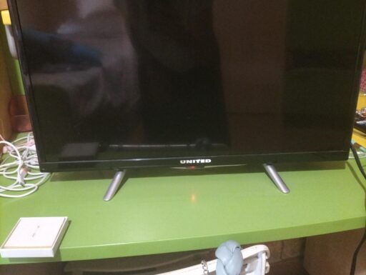 TV smart HD united 24 pollici