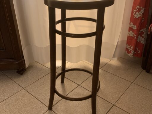 Sgabello da osteria antico