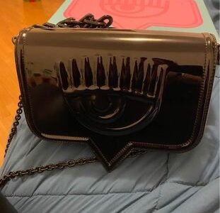Borsa lucida chiara ferragni
