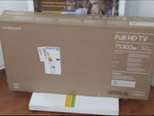 Tv 32 pollici Samsung Full Hd ancora imballata