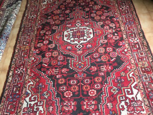 Tappeto orientale persiano annodato a mano