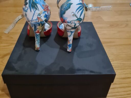 Sandalo con tacco 10