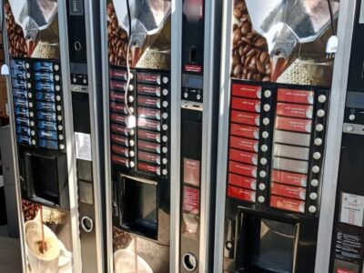 Distributori automatici usati e allestimento negozi 24