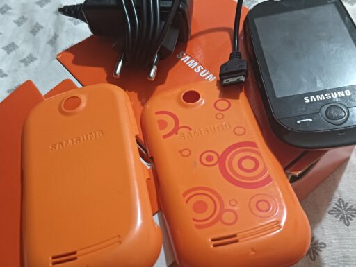 Cellulare Samsung Corby