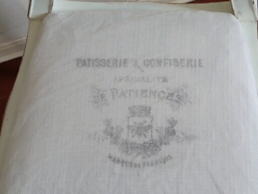 Sedia in stile shabby chic