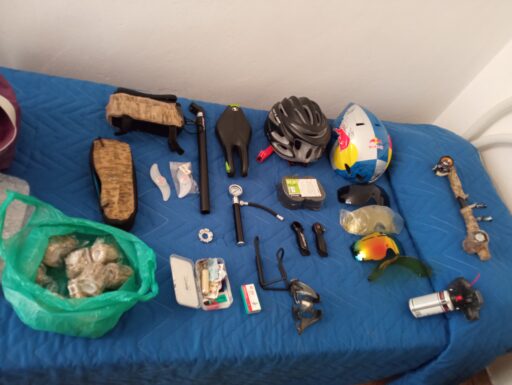 Mountain-bike in fibra di carbonio taglia l 27,5 legnano