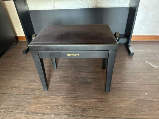 Yamaha YDP 144 Arius Black