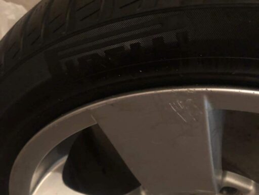 Cerchi in lega con le gomme invernali Pirelli Sottozero