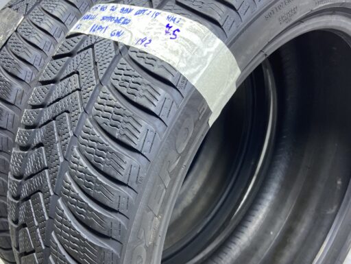 Pirelli sottozero 245/40 r20 99v invernale