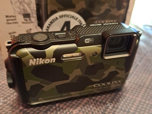 Nikon coolpix aw120