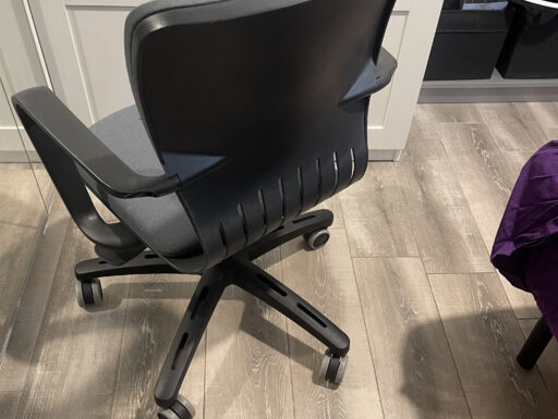 Sedia scrivania con 5 ruote alzata regolabile