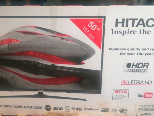 Smart tv, altoparlante, forno microonde