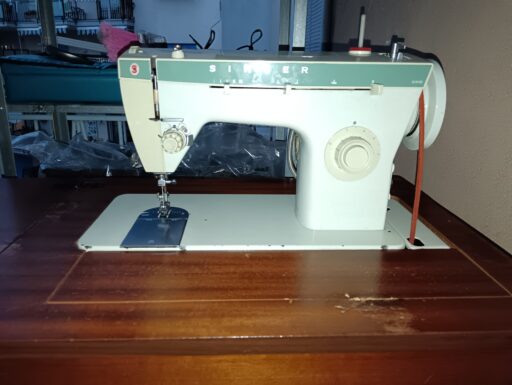 Singer d’epoca (da collezione ) funzionante