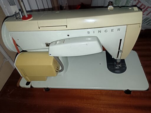 Singer d’epoca (da collezione ) funzionante